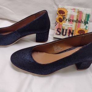 New leather Upper SHOES Size 7  . EU #37 color Navy Blue Brand NEW